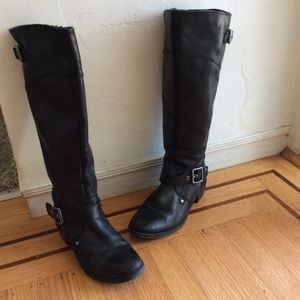 Black knee height boots